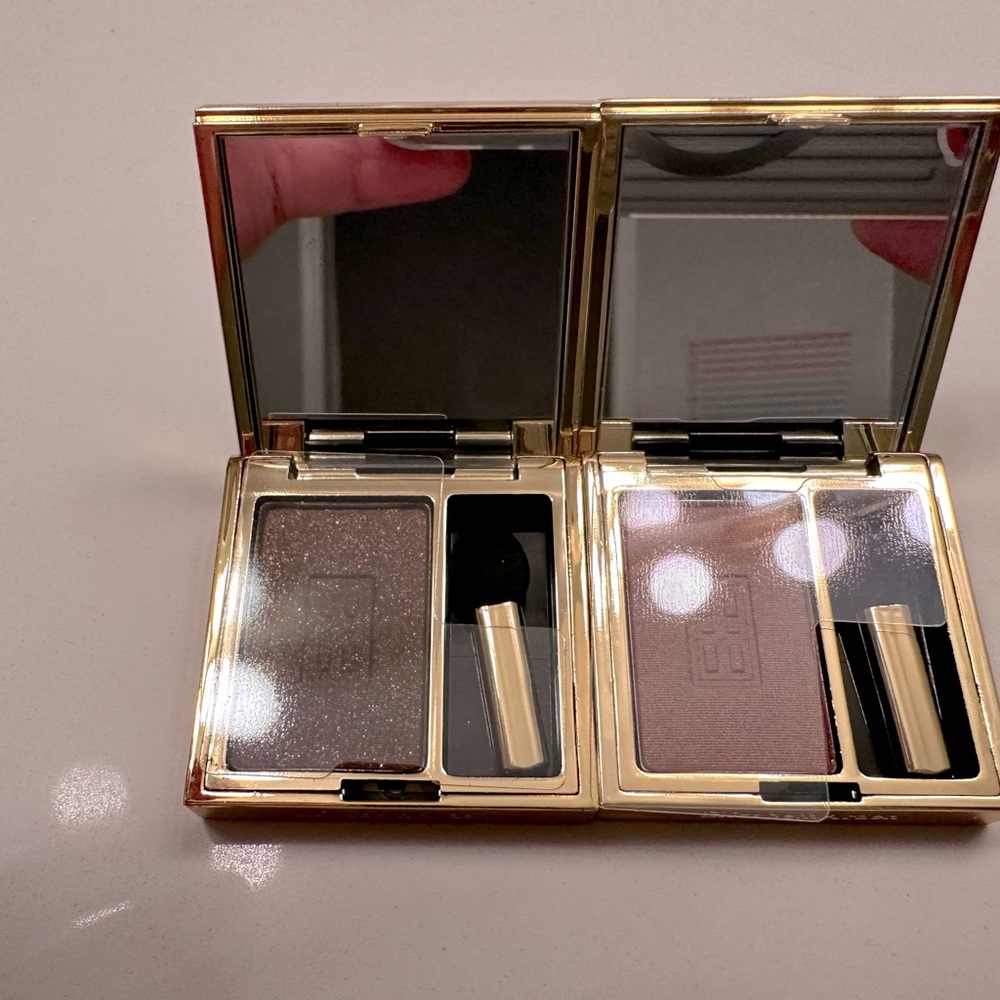 Elizabeth Arden eyeshadow two individual packaged